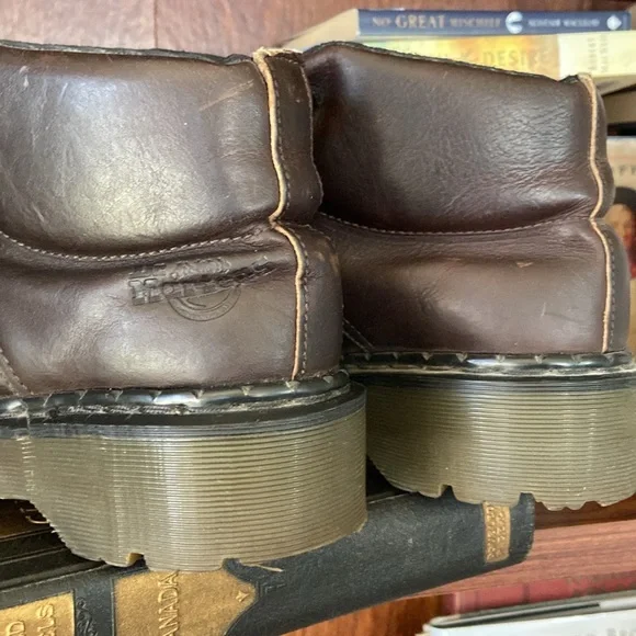 Dr. Martens Vintage Made in England 8315 Brown Greasy 